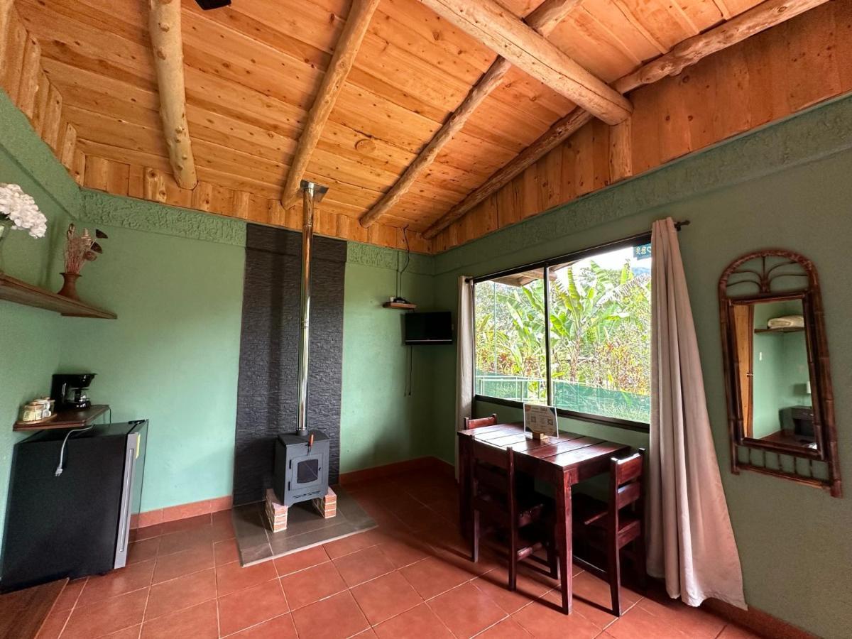 Hotel De Montana El Pelicano San Isidro De El General Экстерьер фото